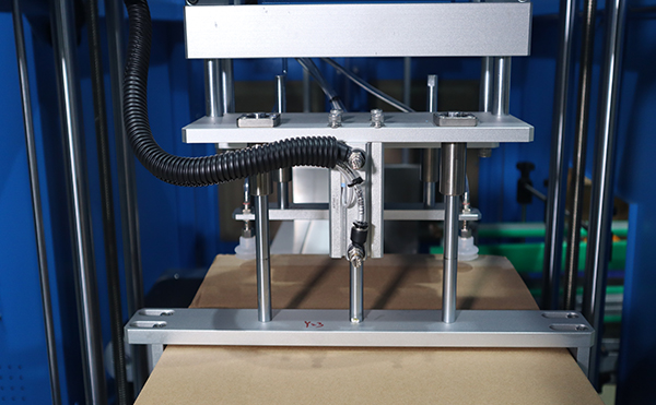 白酒后段包裝生產(chǎn)線(xiàn),高臻智能包裝生產(chǎn)線(xiàn),包裝機(jī)